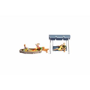NOCH - 45590 Parents & Children Figures - TT Scale