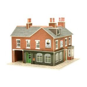 Metcalfe - PN116 - Corner Shop and Pub - Red Brick - N Scale