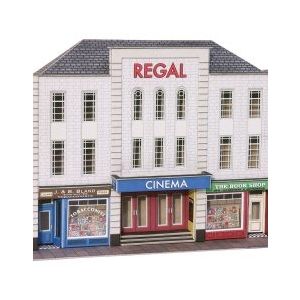 Metcalfe - PO206 Low Relief Cinema & Shops - OO/HO Scale